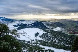 middle atlas moountains of ifran: snowfall Morocco provinces alert